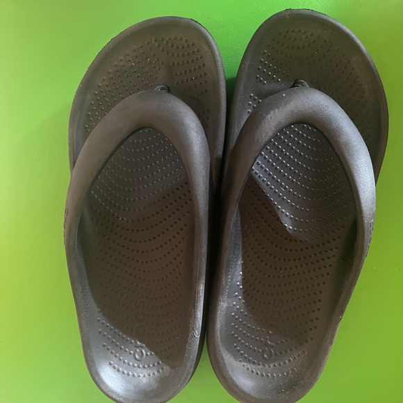 Crocs - Picture 1 of 2